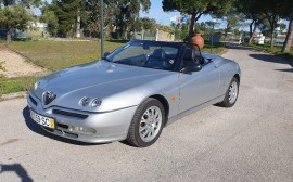 Alfa Romeo Spider 2.0 Twin Spark Image