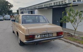 Mercedes Benz 240 D image